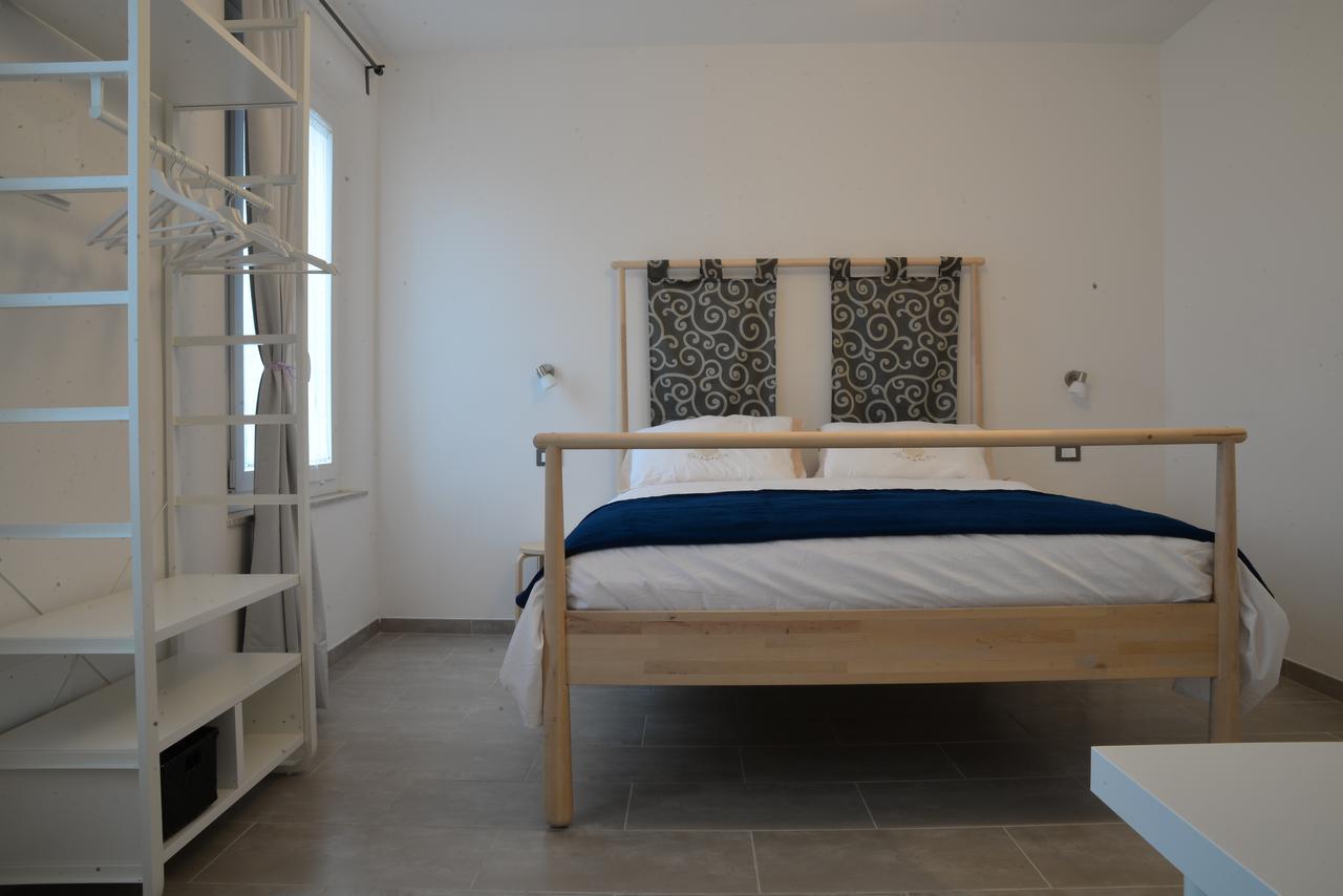 Le Stanze Di Lavi Hotell Ferrara Exteriör bild